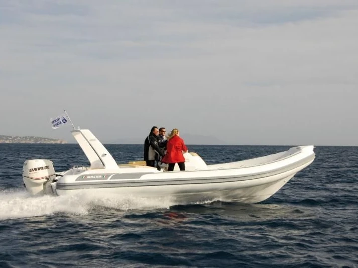Pronájem lodi Master 780 v Porto-Vecchio na Samboatu