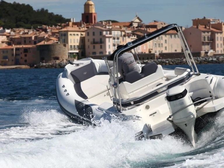 Pronájem Polotuhá loď v Cogolin -Bsc 78 Classic