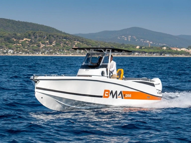 BMA BOATS BMA X266 jednotlivci a charterové společnosti v Cogolin