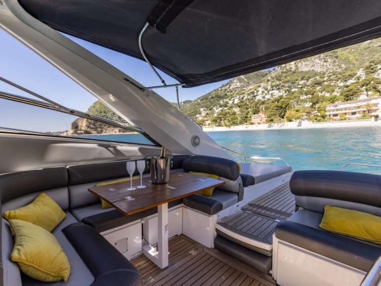 Jachta k pronájmu v Saint-Jean-Cap-Ferrat za nejlepší cenu