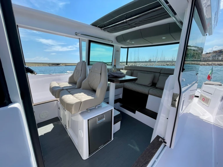 Pronájem lodi Axopar 37XC v Saint-Jean-Cap-Ferrat na Samboatu