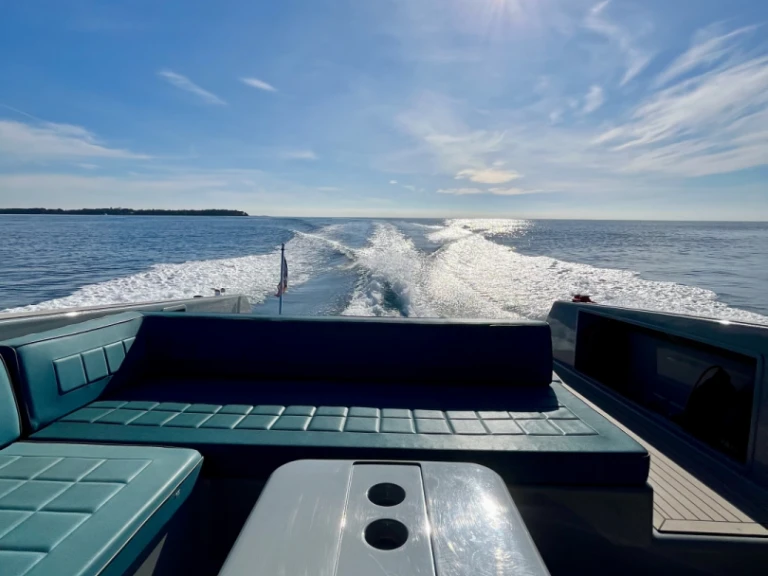 Pronajmout Jachta se skipperem či ne VanDutch v Saint-Jean-Cap-Ferrat