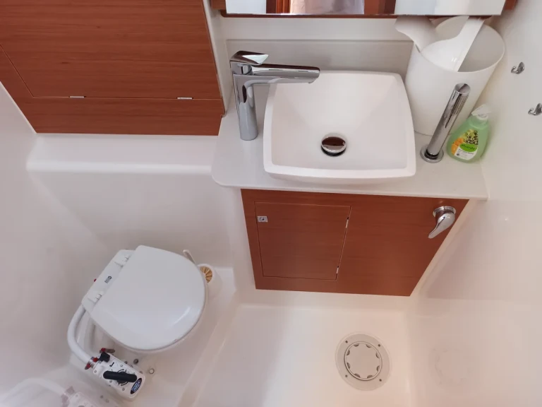 Dufour Dufour 460 Grand Large jednotlivci a charterové společnosti v Marina (City)