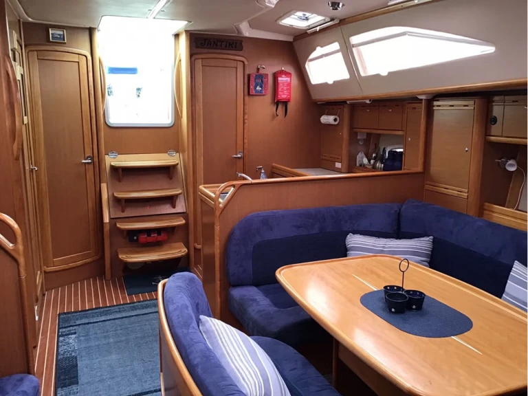 Pronájem Plachetnice Bavaria s licencí