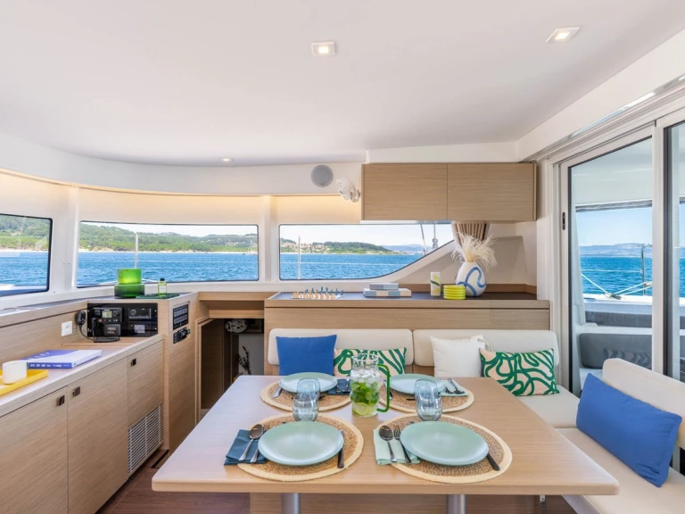 Pronajmout si Lagoon Lagoon 43 v Salerno