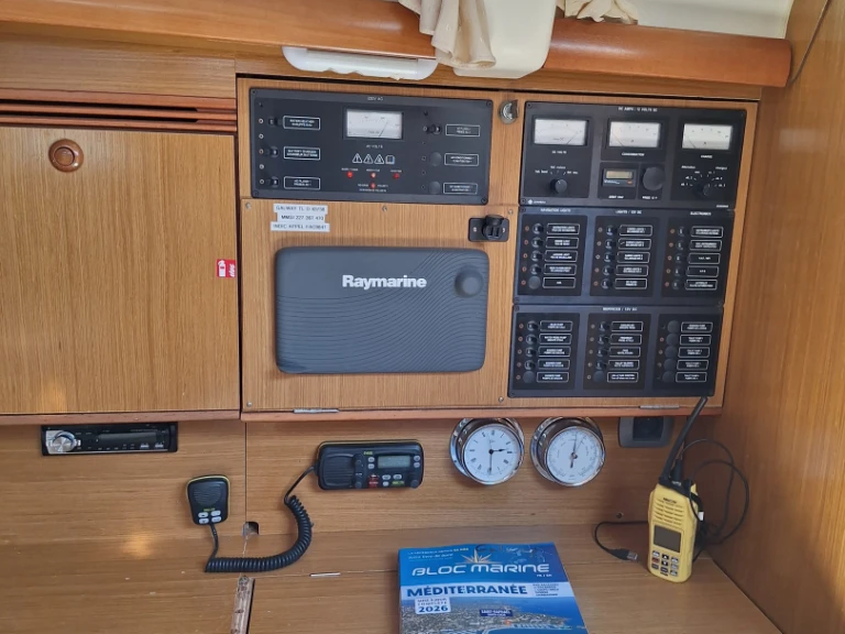 Pronájem lodi Toulon lákavé ceny Sun Odyssey 45