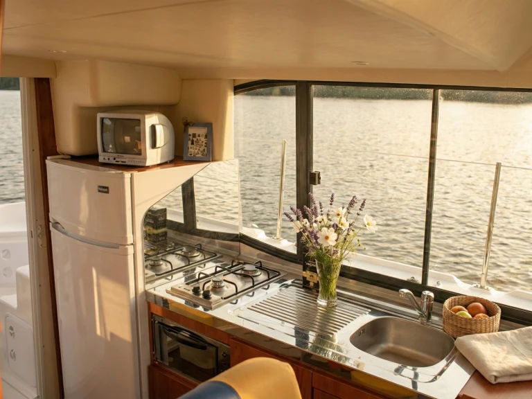 Pronájem lodi Nicols Yacht Nicols Estivale Duo v Amieira na Samboatu
