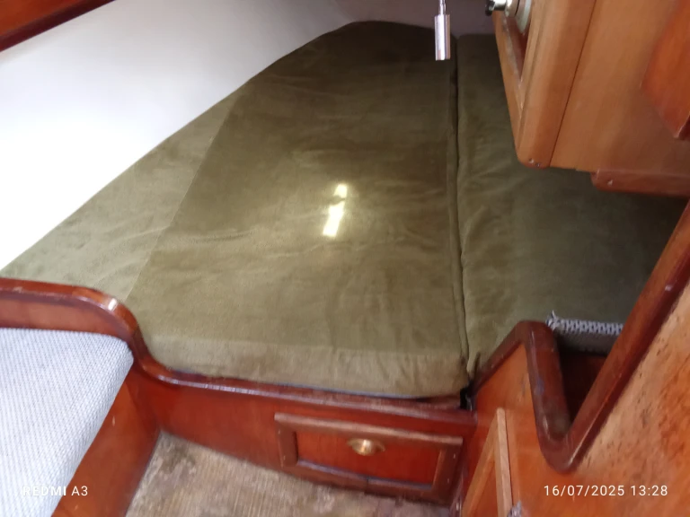 Pronajmout Plachetnice se skipperem či ne Jeanneau v Lorient