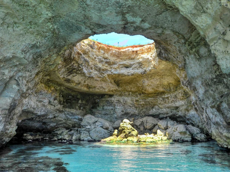 dolphin Dolphin 25 jednotlivci a charterové společnosti v Otranto