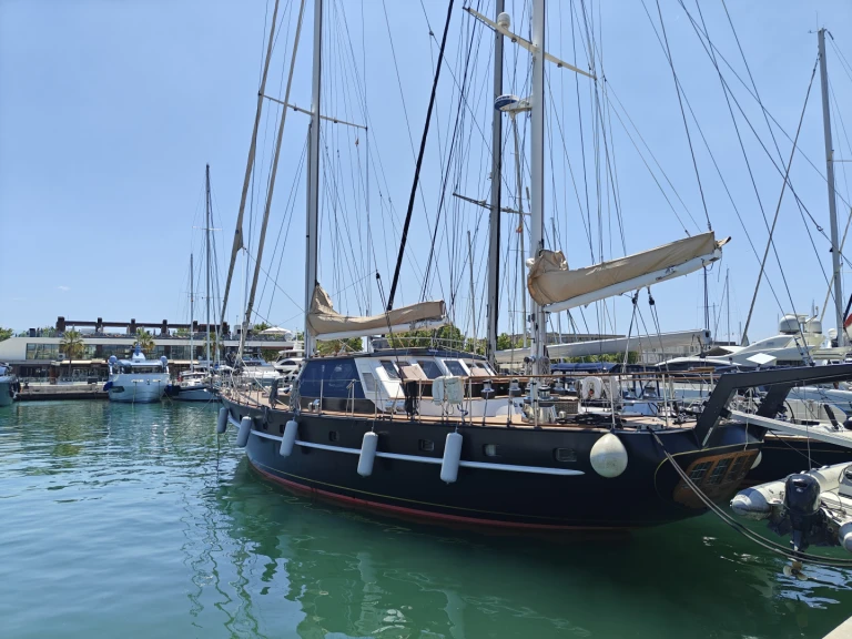 Pronajmout si Jongert 22D v Svět