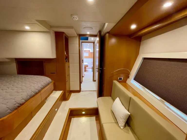  Serenity 64 LUXE jednotlivci a charterové společnosti v Port d'Andratx