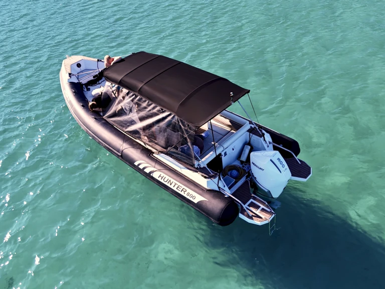 Pronajmout si Zenit Hunter 800 v Split