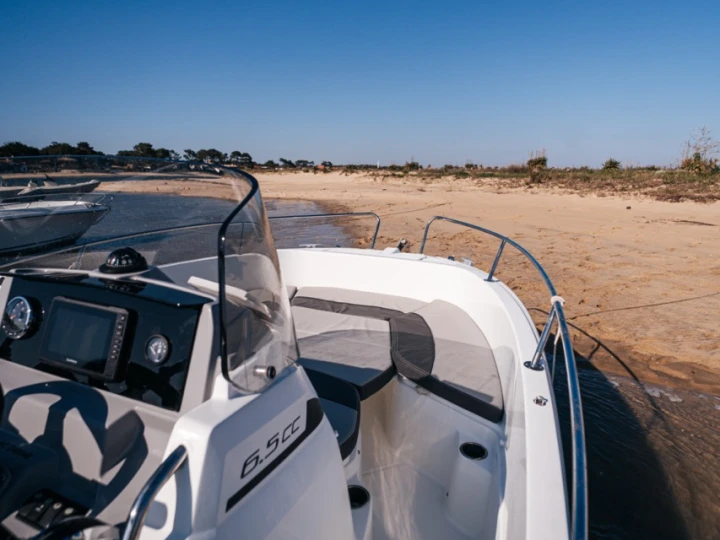 Motorová loď k pronájmu v Arcachon za nejlepší cenu