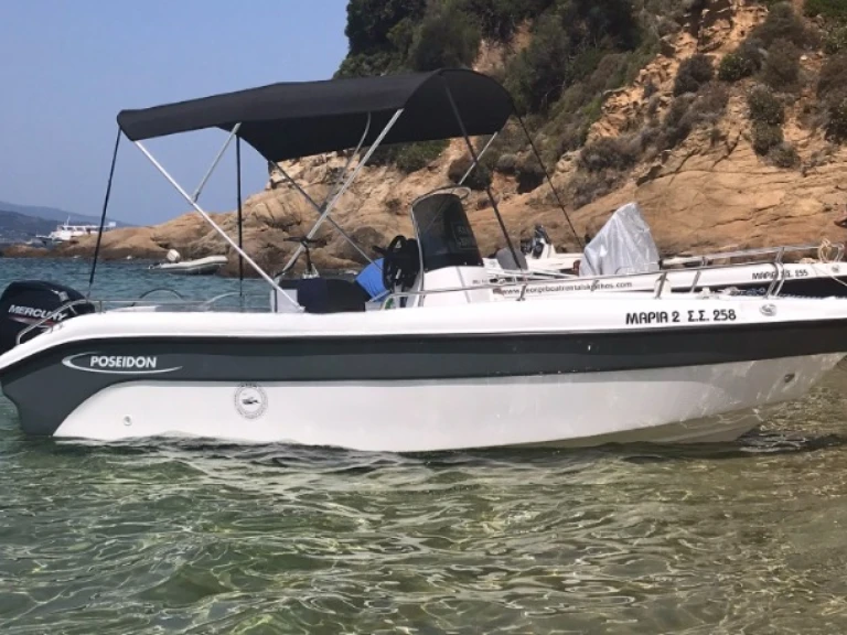 Poseidon Blue water jednotlivci a charterové společnosti v Skiathos