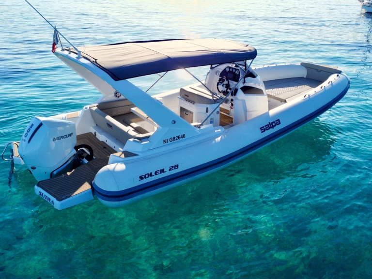 Salpa Salpa Soleil 28 jednotlivci a charterové společnosti v Juan-les-Pins