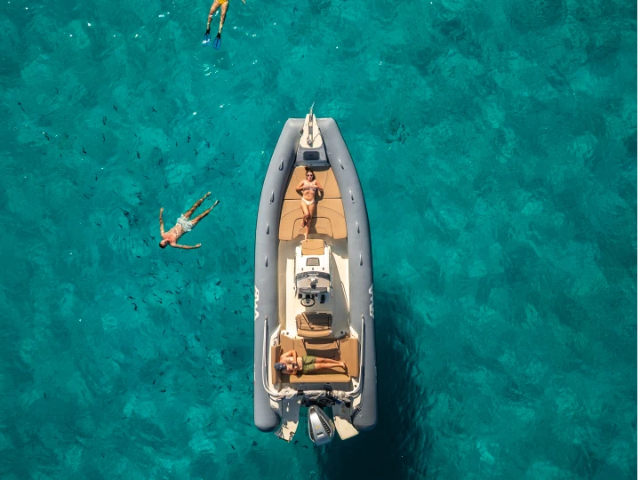 Pronájem lodi Bwa Sport 26 GT v Porto Rotondo na Samboatu