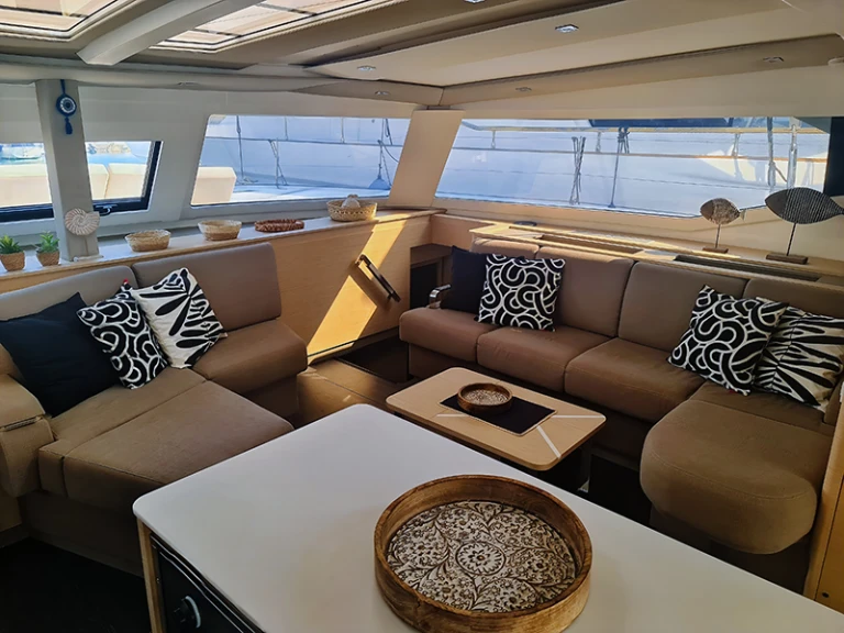 Pronájem lodi Fountaine Pajot Aura 51 v Nea Peramos na Samboatu