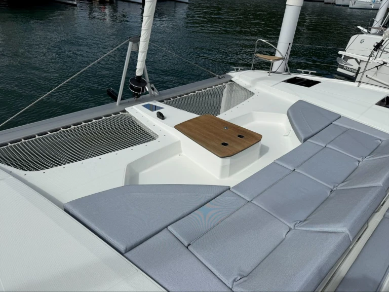 Pronájem lodi Road Town lákavé ceny Fountaine Pajot FP 44 Maestro - 3 cab.