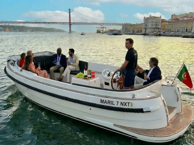 Pronájem Motorová loď v Lisabon -Maril 7NXT