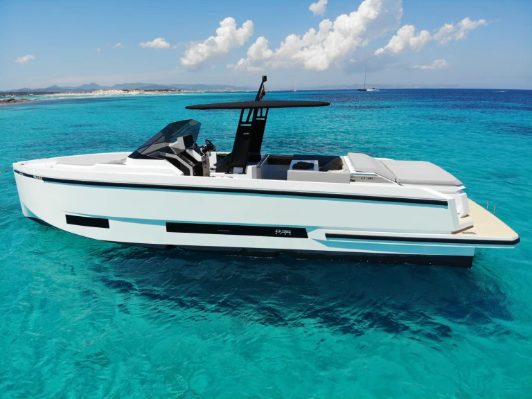 Pronajmout si De Antonio d36 v Marina Botafoch