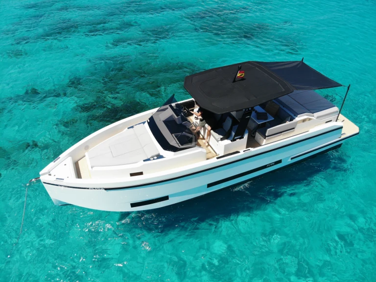 Pronájem Motorová loď v Marina Botafoch -De Antonio d36