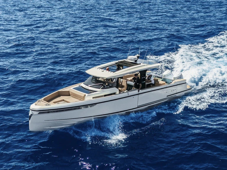 Pronájem jachty v Marina Botafoch -Saxdor 400 GTS na Samboatu