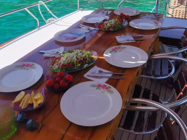 Pronajmout si Custom Made v Antalya (City)