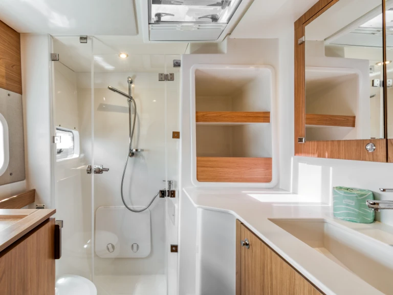 Pronájem lodi Bali Bali 4.0 v Tortola na Samboatu