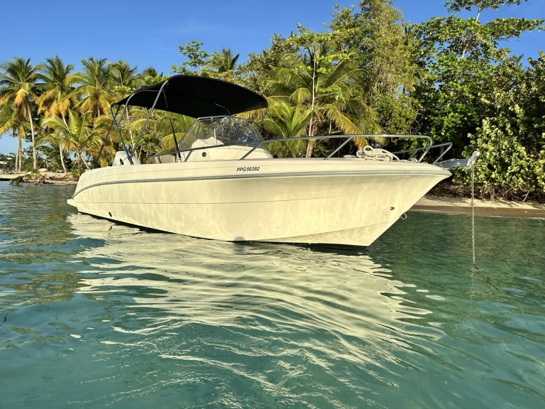 Pronajmout si Pacific Craft Pacific Craft 670 Open v Le Gosier
