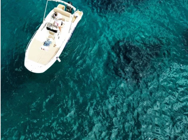 Pronájem lodi Sorrento lákavé ceny Q20