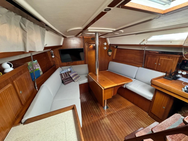 Pronájem lodi Sitges lákavé ceny Dufour 36 CC