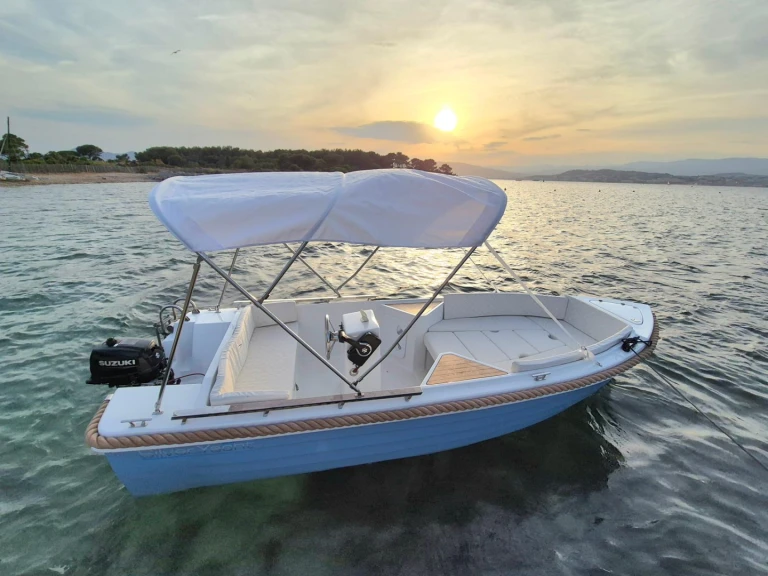 Pronájem Motorová loď Silver s licencí