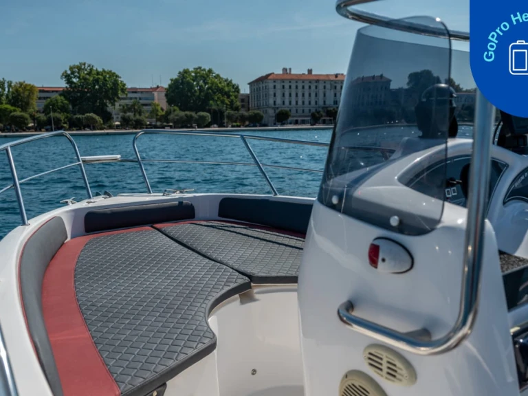 Pronajmout si Bluline Bluline 21 Ft Open v Lukoran