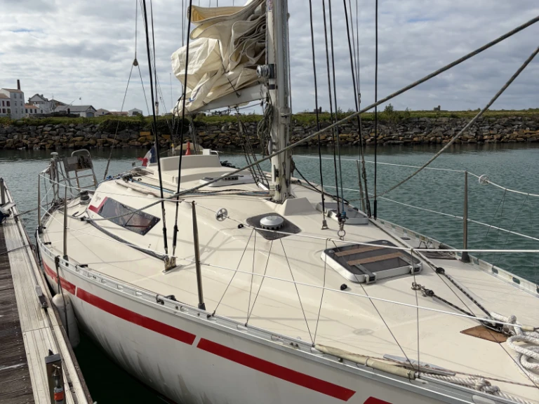 Pronájem lodi Bénéteau First 30 ES v Francie na Samboatu