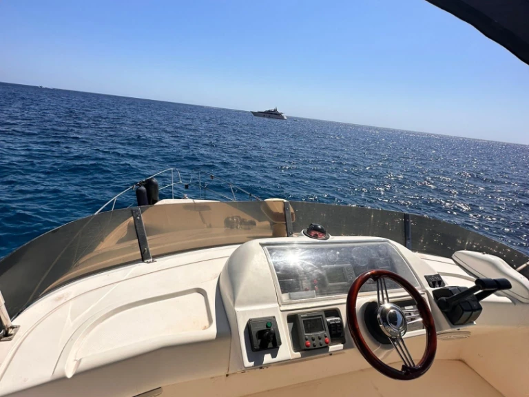 Princess Princess 368 jednotlivci a charterové společnosti v Port d'Andratx