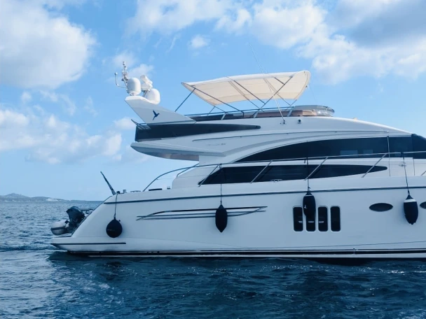 Pronajmout Jachta se skipperem či ne Princess v Portisco