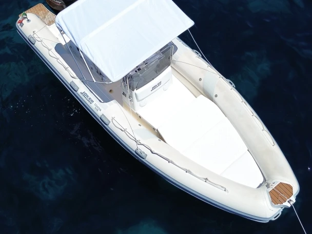 Pronájem lodi Sorrento lákavé ceny Coaster 650