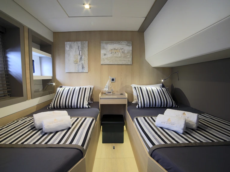 Pronajmout si Bali Bali 5.4 v Nea Peramos