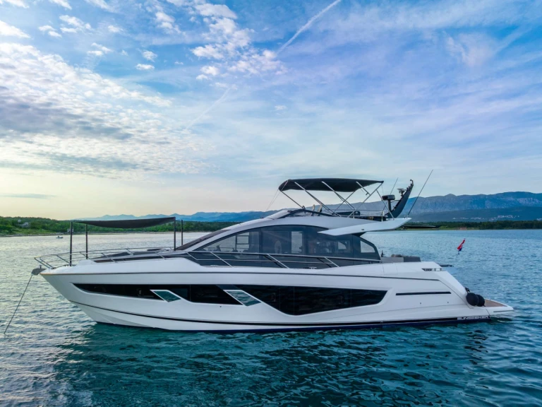 Pronájem jachty v Novi Vinodolski -Sunseeker X2 na Samboatu