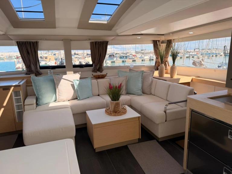 Pronajmout Katamarán se skipperem či ne Fountaine Pajot v Capo d'Orlando
