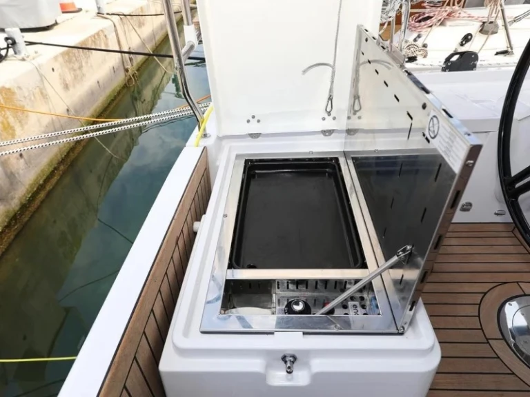 Pronájem Plachetnice Elan s licencí