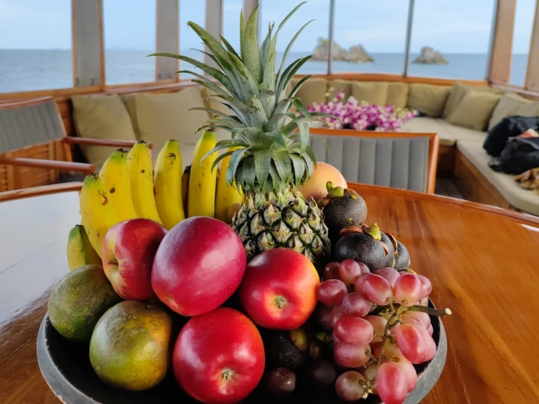 Pronájem lodi  Motoryacht Maha Bhetra v Mai Khao na Samboatu