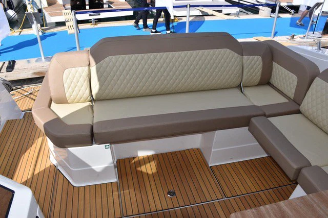 Bavaria Bavaria SR36HT jednotlivci a charterové společnosti v Trogir