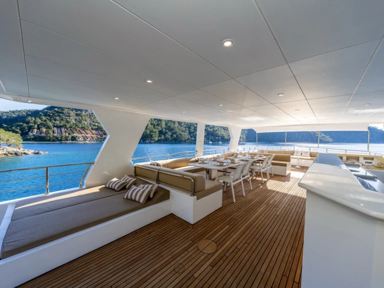 Pronajmout si Custom Made Lila Trawler v Fethiye