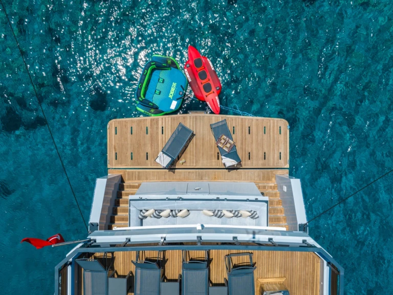 Pronajmout Jachta se skipperem či ne Custom Made v Bodrum