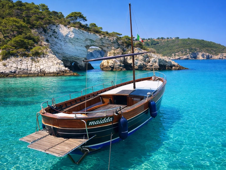 Pronájem lodi Di Pinto Sermoneta 29' v Vieste na Samboatu