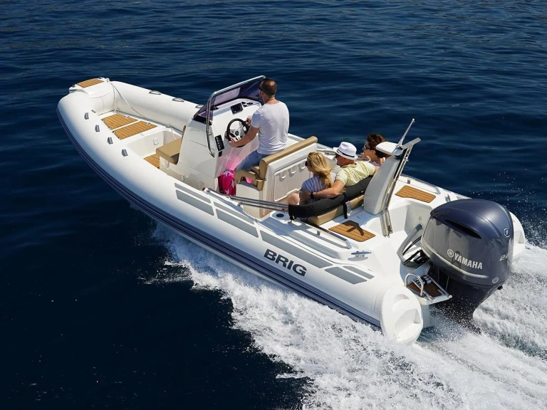 Pronájem lodi Brig Eagle 670 v Arzon na Samboatu