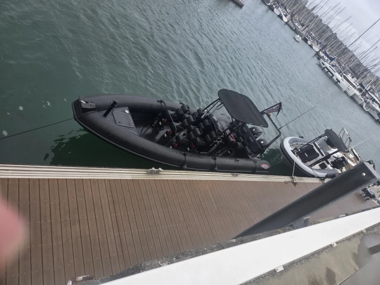 Pronájem Polotuhá loď Searib's s licencí