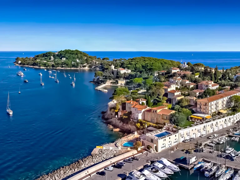Pronájem Motorová loď v Beaulieu-sur-Mer -Jeanneau Prestige 34