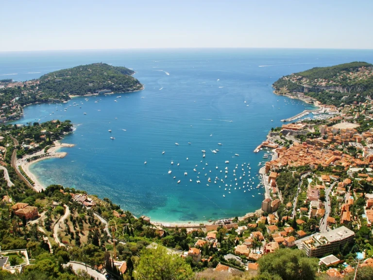 Pronájem lodi Jeanneau Prestige 34 v Beaulieu-sur-Mer na Samboatu